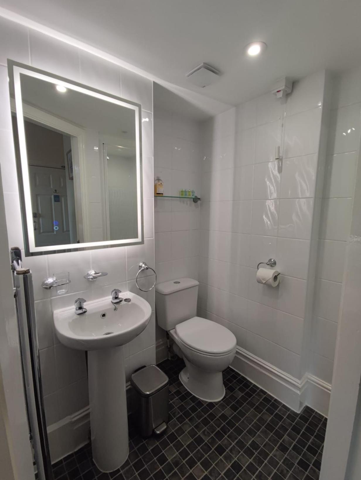 Gasthuis The Rosedene 4*