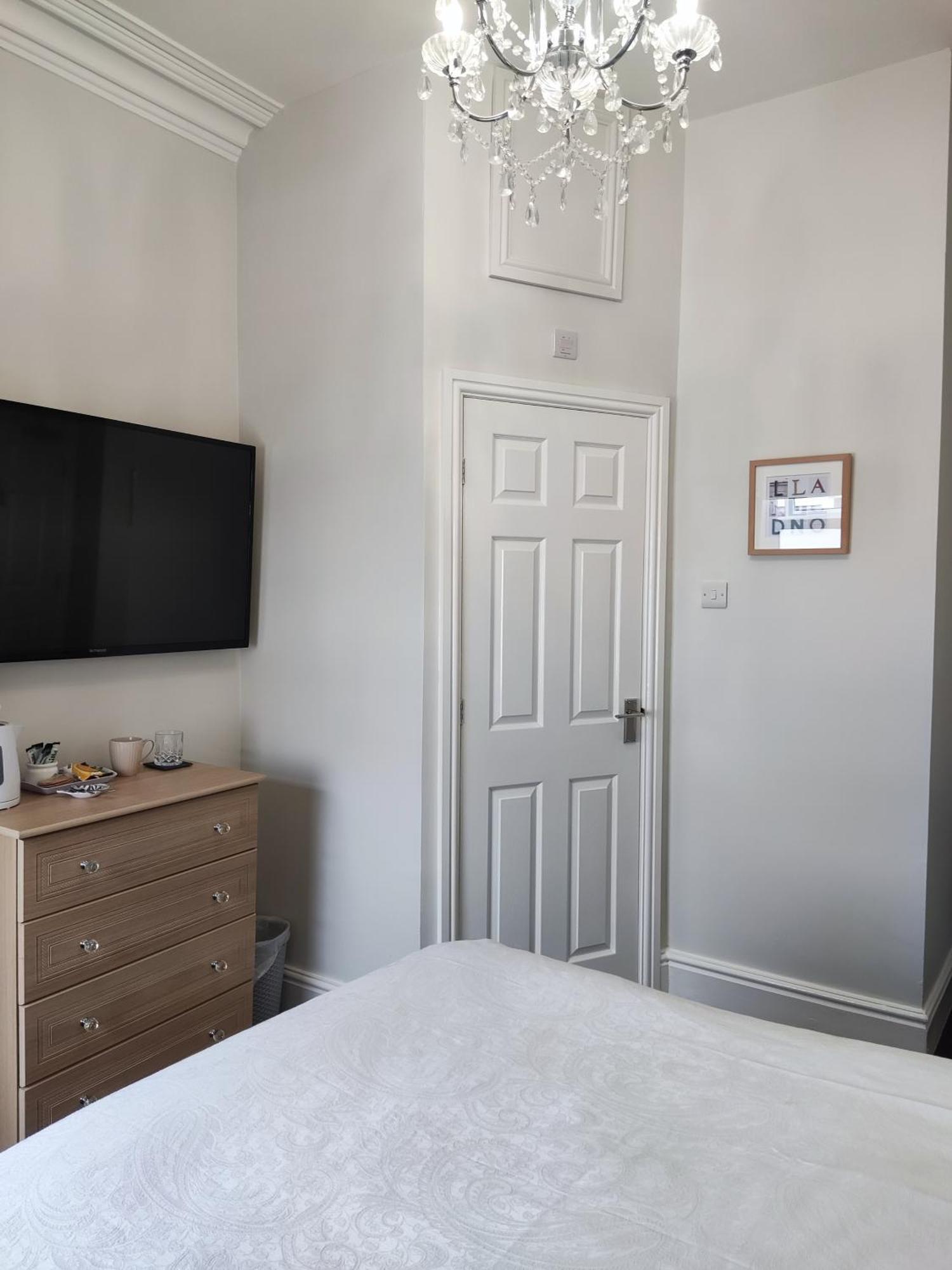 The Rosedene 4* Лландидно